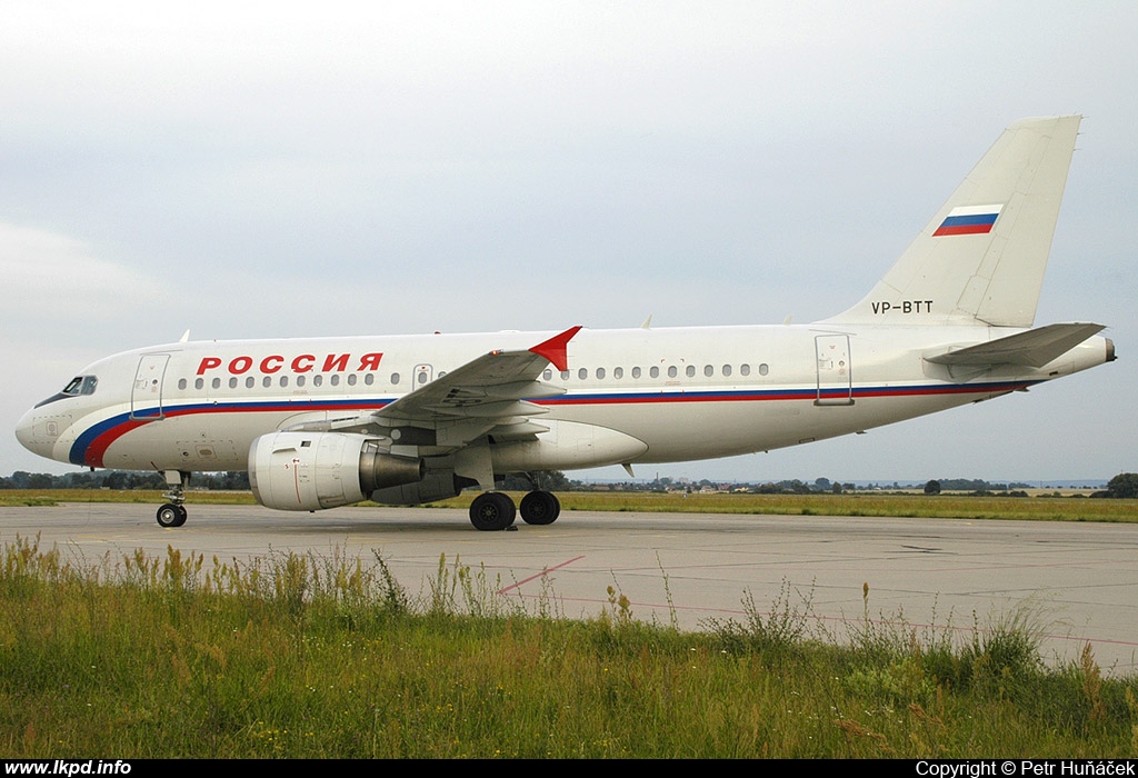 Rossia – Airbus A319-114 VP-BTT