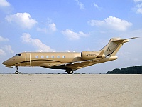 Vektra Aviation – Bombardier BD-100-1A10 Challenger 300 N390DB