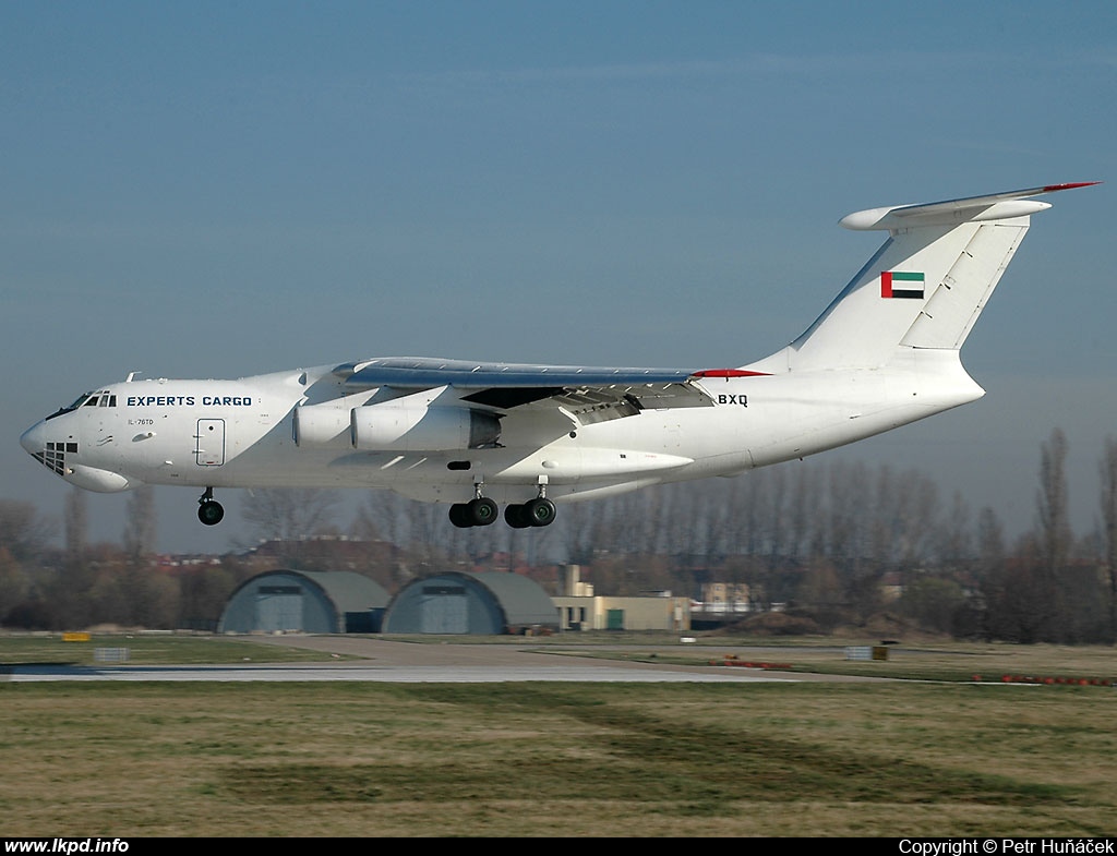 Experts Cargo – Iljuin IL-76TD UR-BXQ