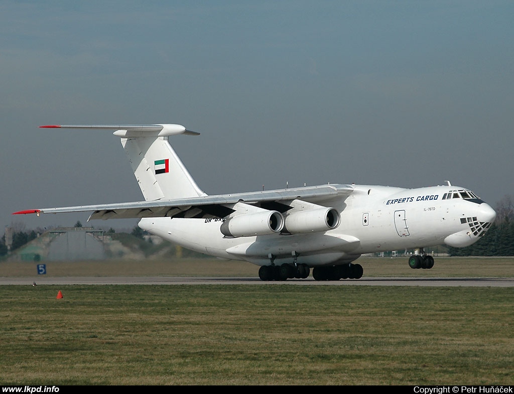 Experts Cargo – Iljuin IL-76TD UR-BXQ