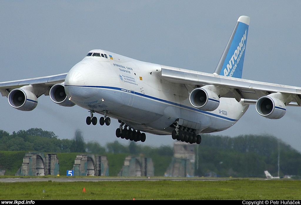 Antonov Design Bureau – Antonov AN-124-100 UR-82029