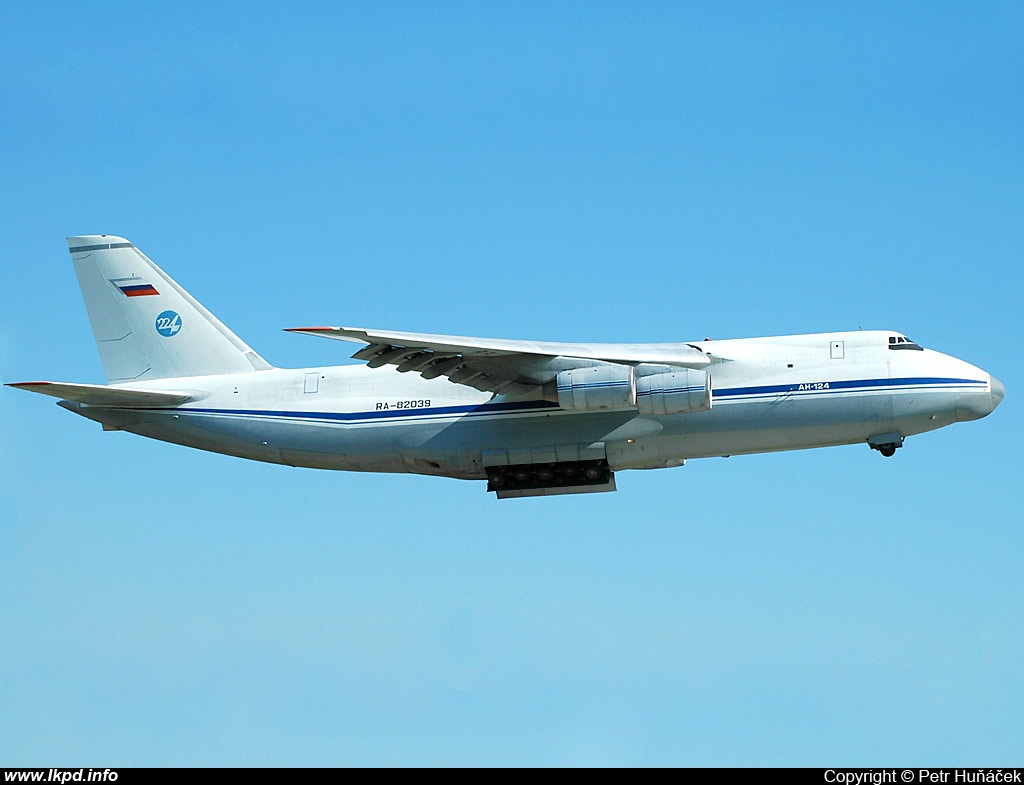Russia Air Force – Antonov AN-124-100 RA-82039