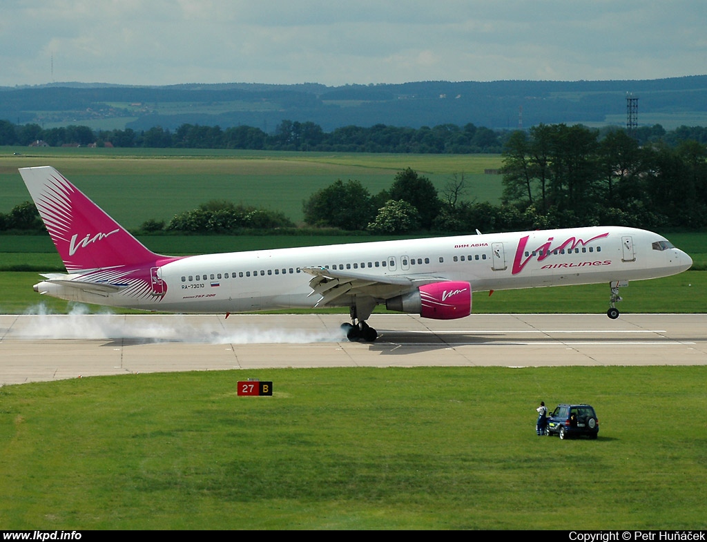 VIM Airlines – Boeing B757-230 RA-73010