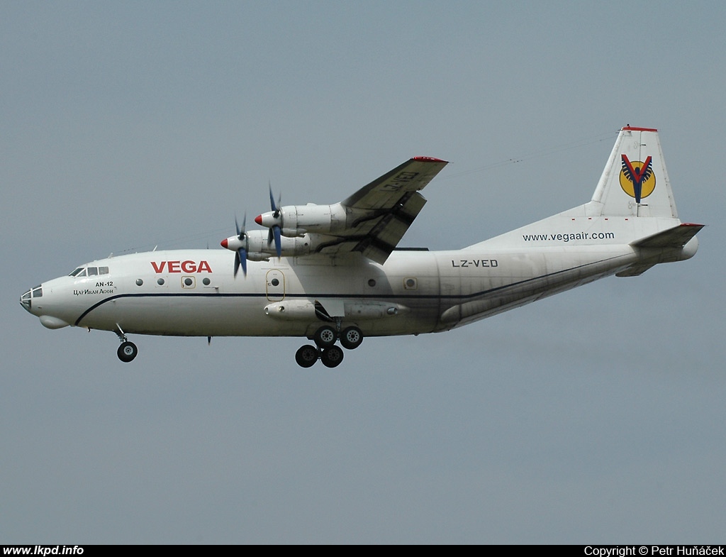 Vega Airlines – Antonov AN-12BP LZ-VED