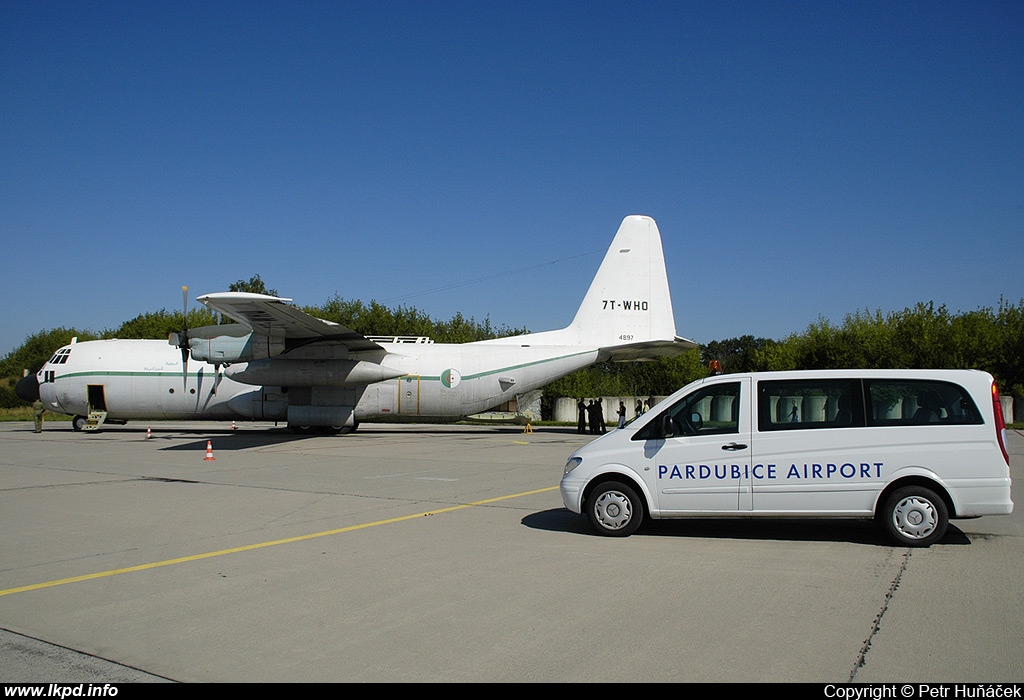 Algeria Air Force – Lockheed C-130H-30 Hercules 7T-WHO