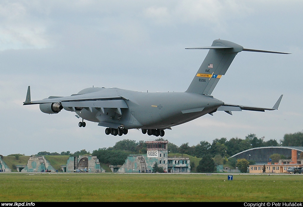 USAF – McDonnell Douglas C-17A Globemaster 88-0266