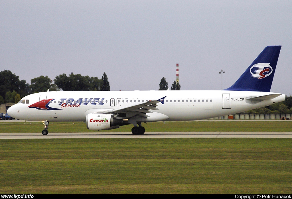 Travel Service – Airbus A320-212 YL-LCF