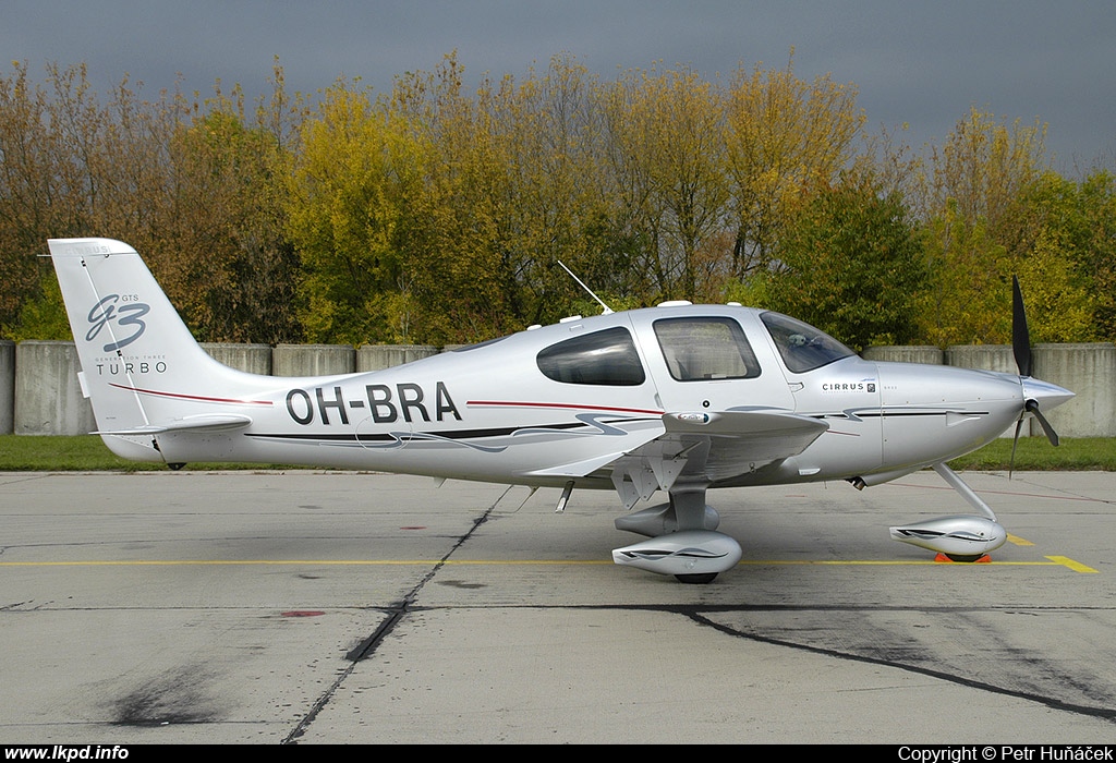 Brandt Aviation OY – Cirrus SR22-GTS OH-BRA