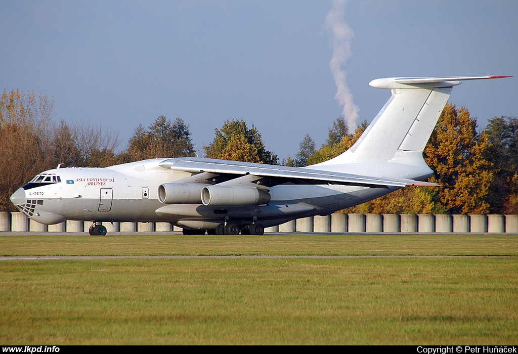 Asiacontinental Airlines – Iljuin IL-76TD UP-I7620