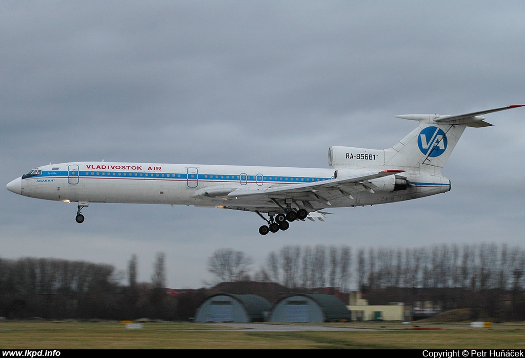 Vladivostok Air – Tupolev TU-154M RA-85681