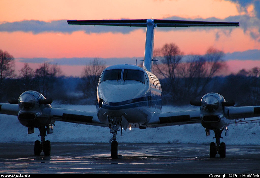 Time Air – Beech Super King Air 300LW OK-GTJ