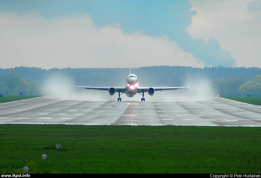 Kras Air – Tupolev TU-204-100 RA-64019