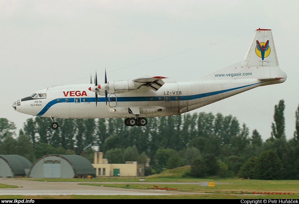 Vega Airlines – Antonov AN-12BP LZ-VEB