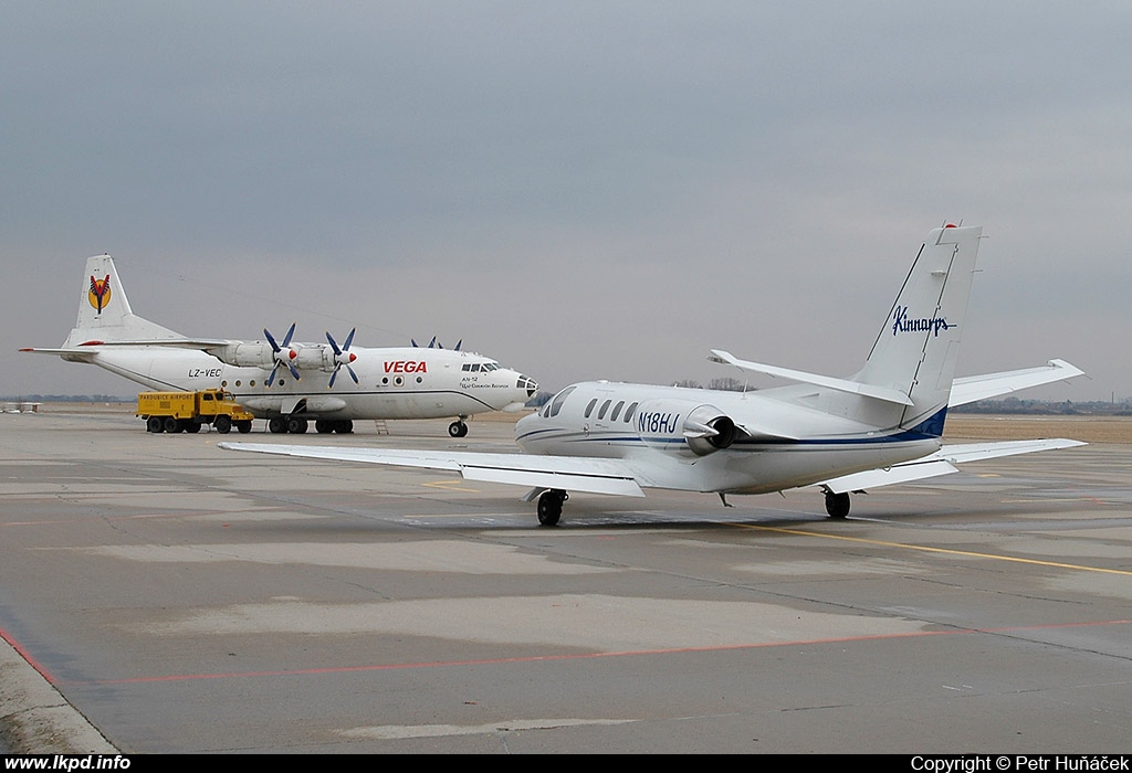 Vega Airlines – Antonov AN-12BP LZ-VEC