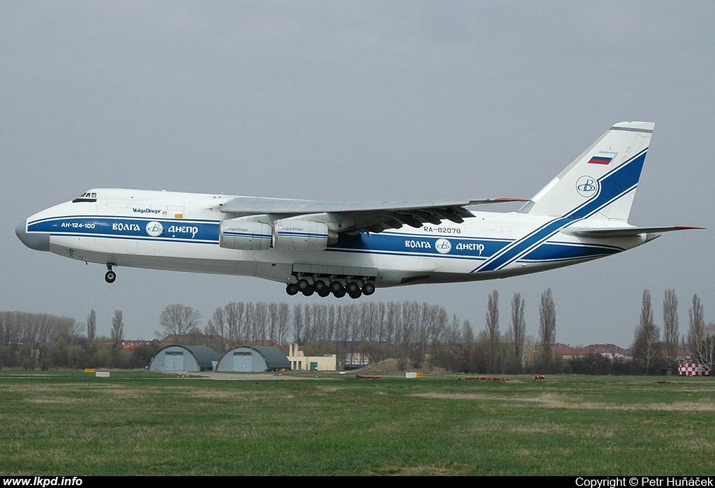 Volga-Dnepr Airlines – Antonov AN-124-100 RA-82078