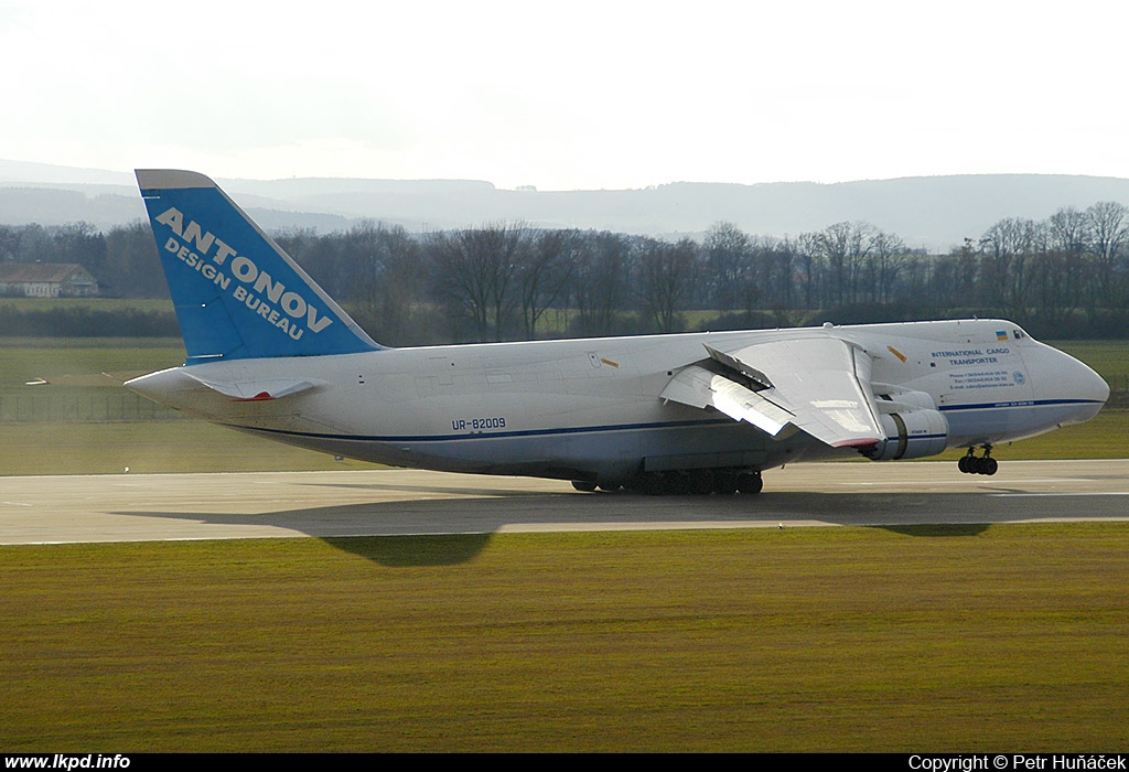 Antonov Design Bureau – Antonov AN-124-100M-150 UR-82009