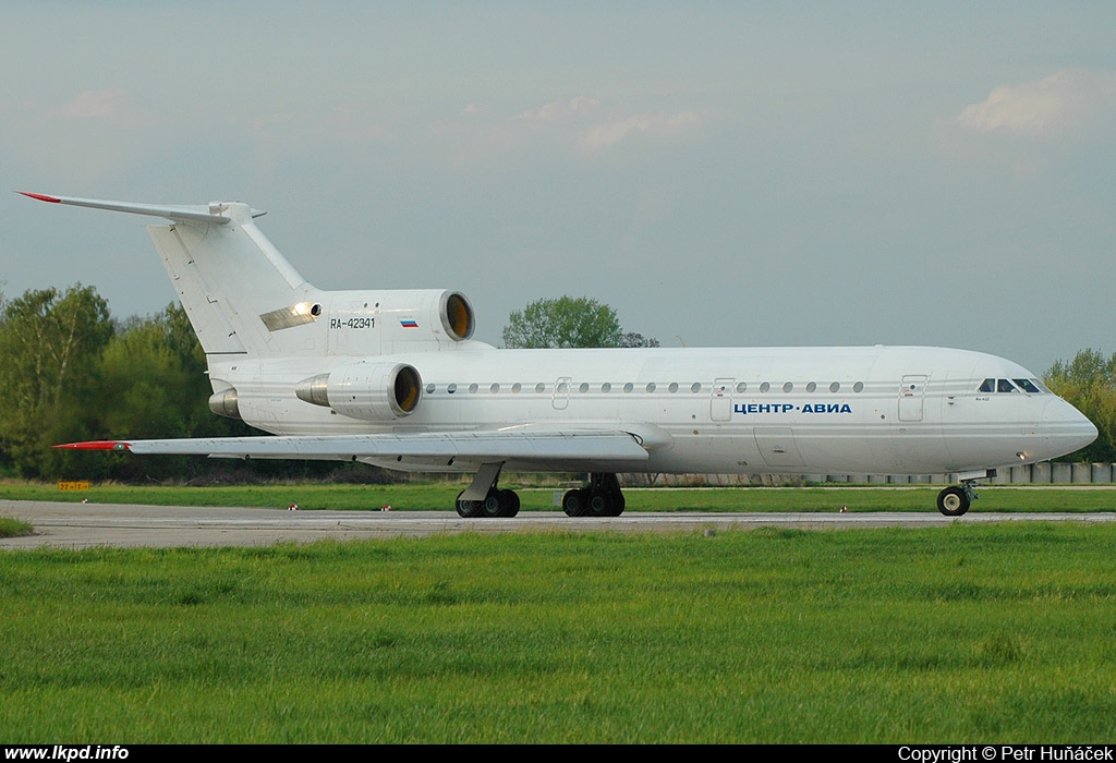 Centre-Avia – Yakovlev YAK-42D RA-42341