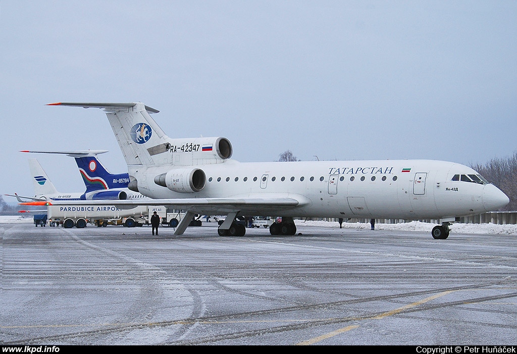 Tatarstan Airlines – Yakovlev YAK-42D RA-42347