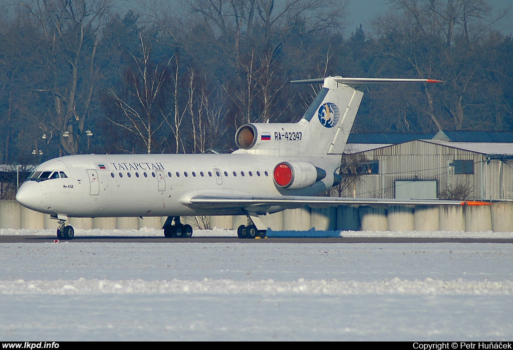 Tatarstan Airlines – Yakovlev YAK-42D RA-42347