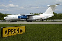 East Wing – Iljuin IL-76TD UN-76011