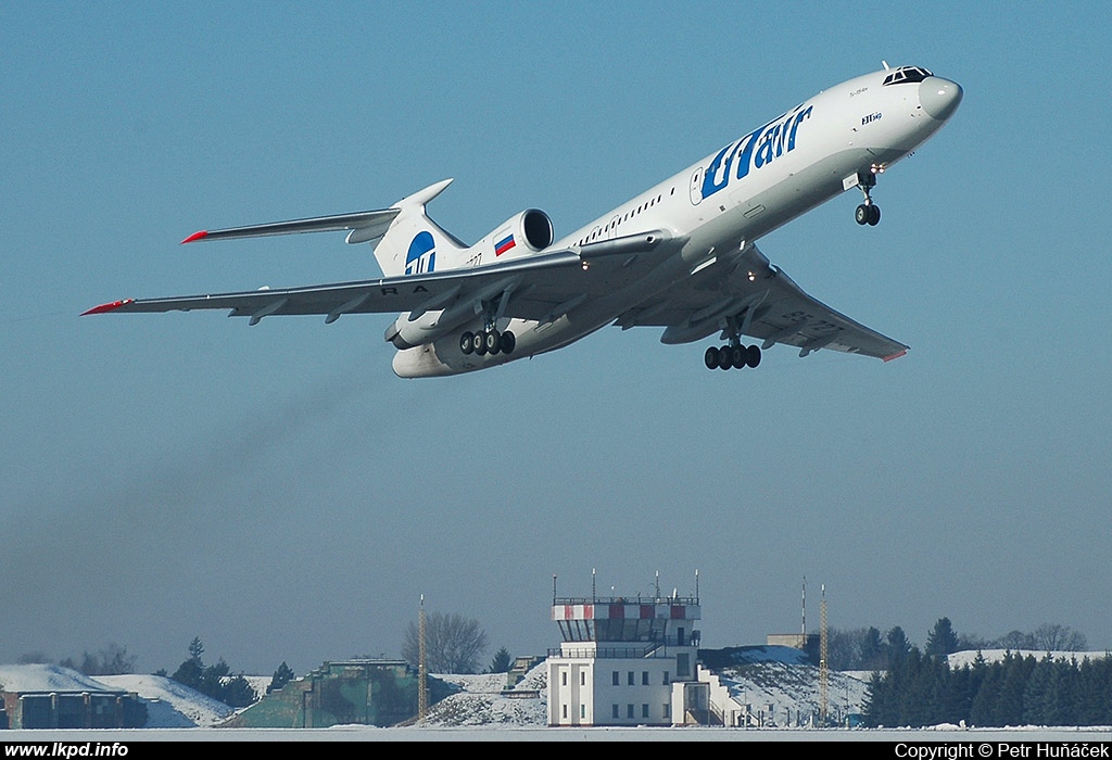 UT Air – Tupolev TU-154M RA-85727