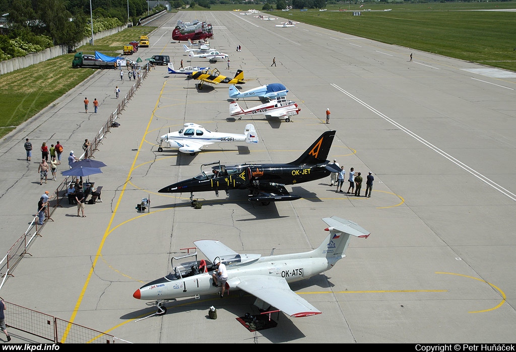 Czech Jet Team – Aero L-29 Delfn OK-ATS