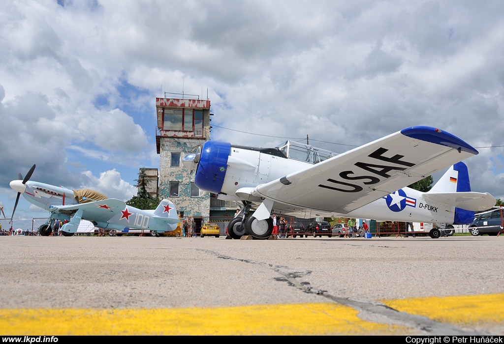 Private/Soukrom – CCF Harvard Mk4 D-FUKK