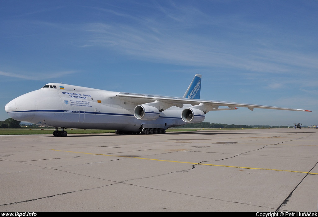 Antonov Design Bureau – Antonov AN-124-100 UR-82007