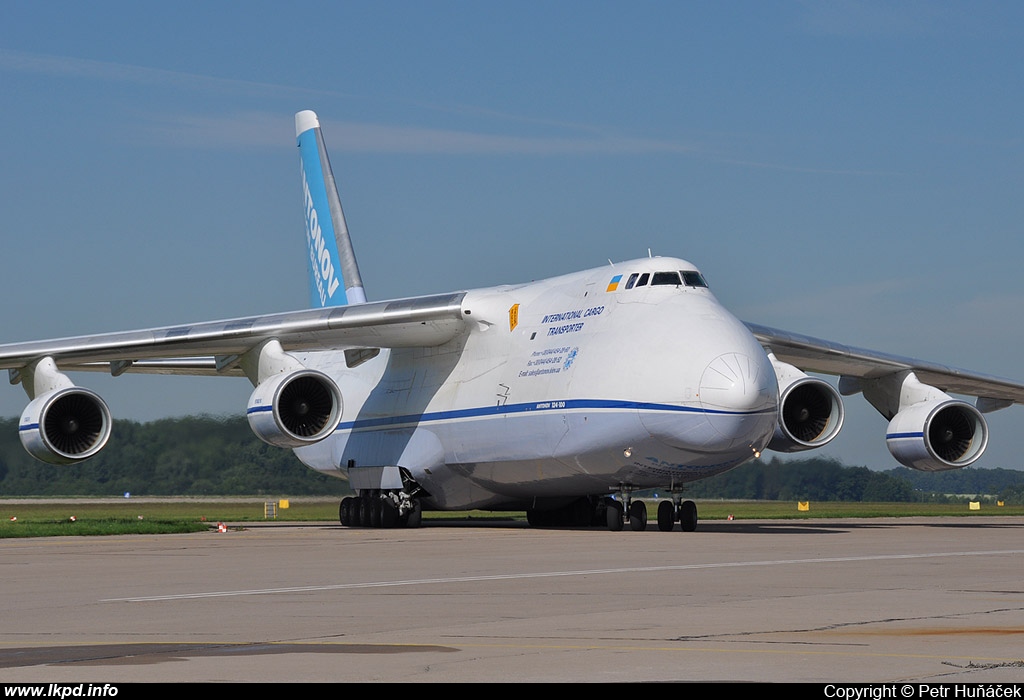 Antonov Design Bureau – Antonov AN-124-100 UR-82007