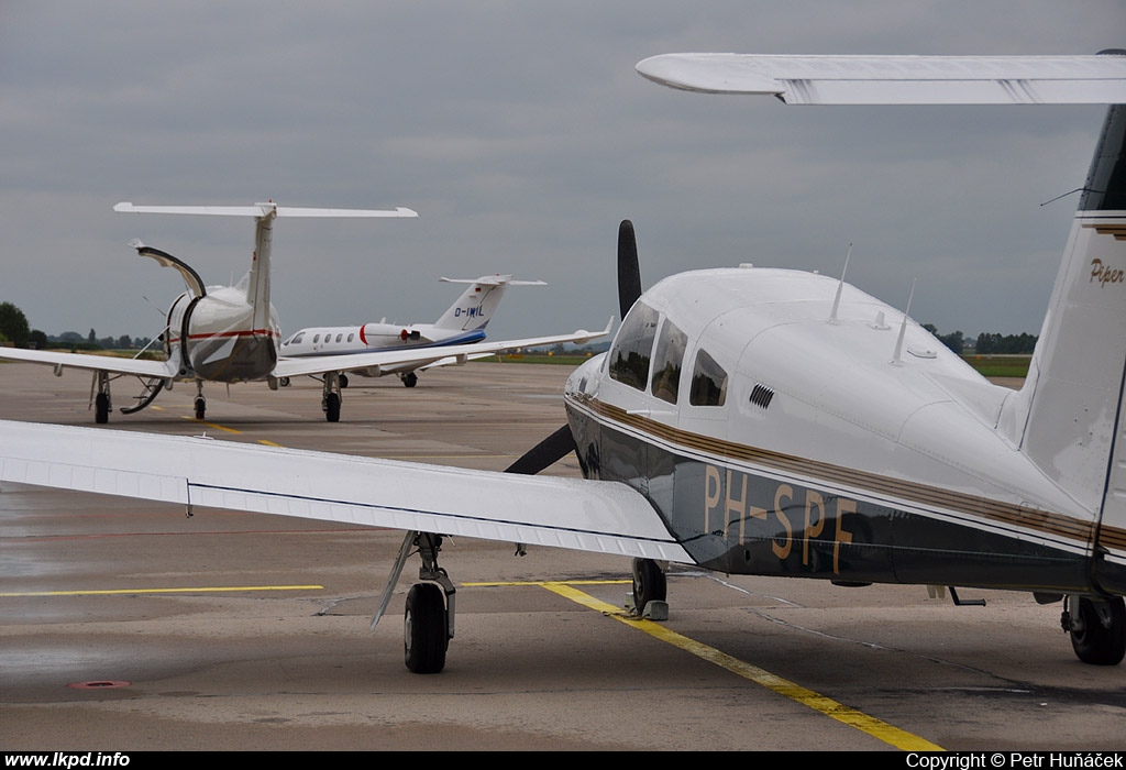 Private/Soukrom – Piper PA-28RT-201T/IV  PH-SPF