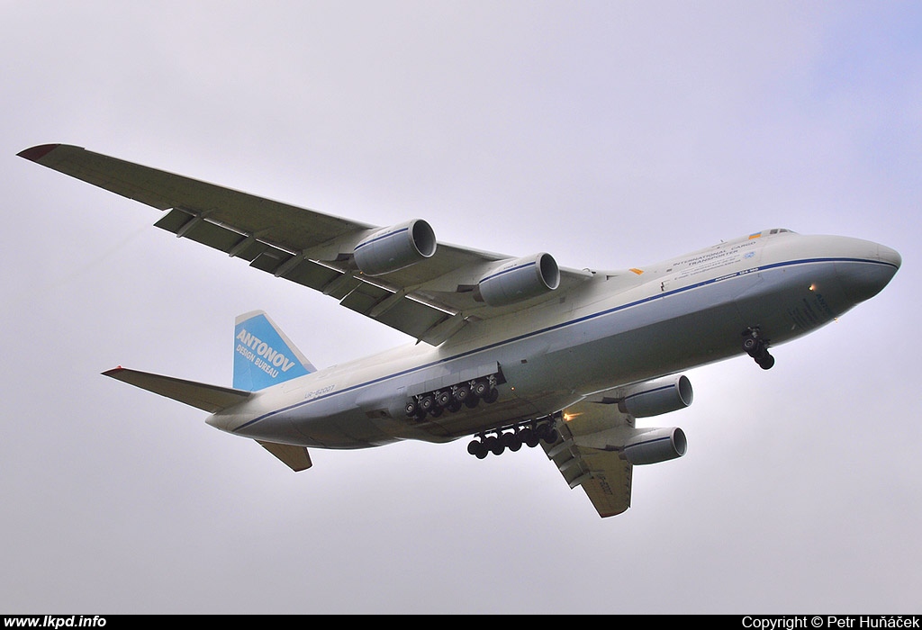 Antonov Design Bureau – Antonov AN-124-100 UR-82007