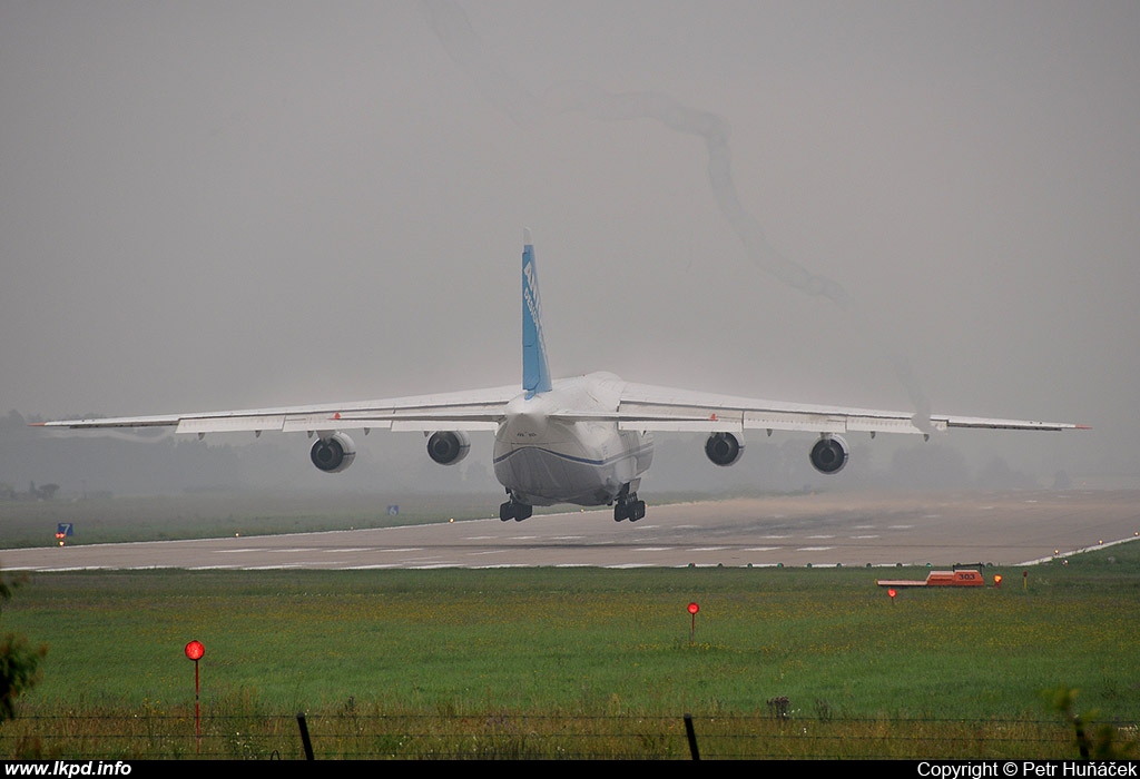 Antonov Design Bureau – Antonov AN-124-100 UR-82007