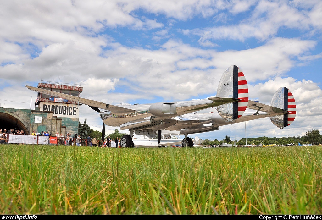 The Flying Bulls – Lockheed P-38L Lightning N25Y