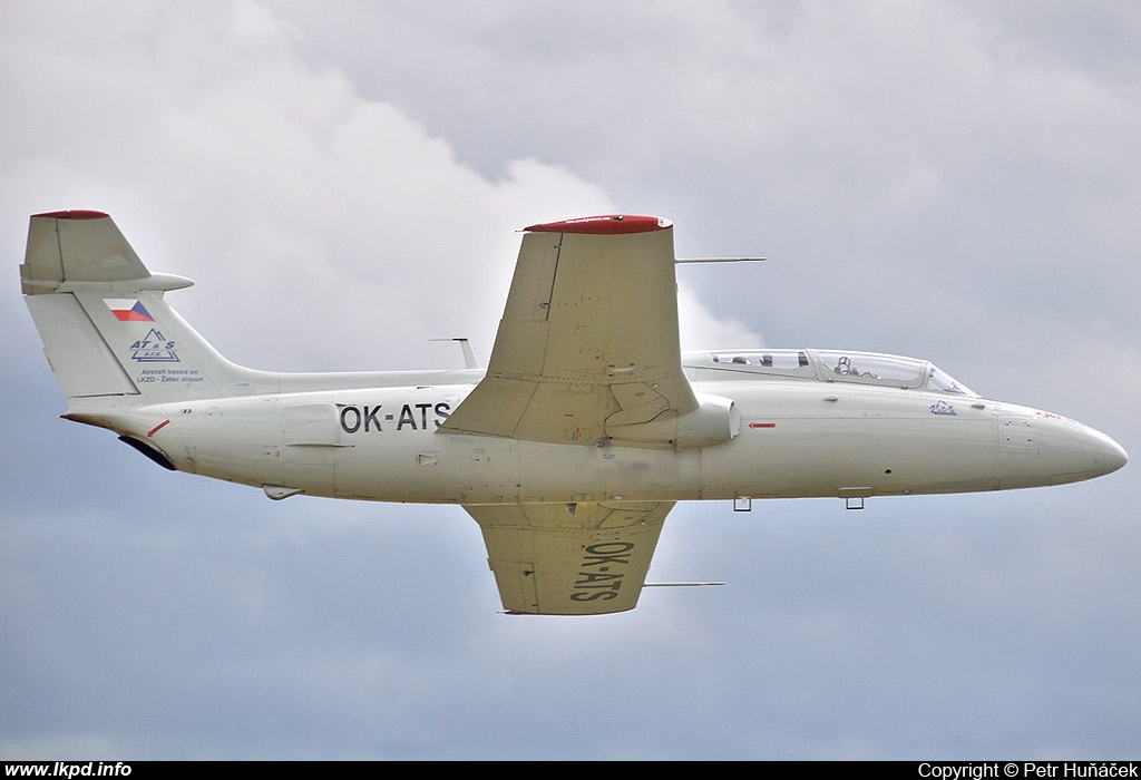 Czech Jet Team – Aero L-29 Delfn OK-ATS