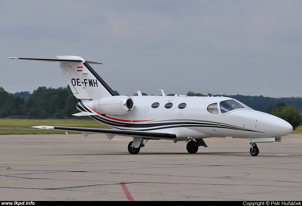 Private/Soukrom – Cessna C510 Mustang OE-FWH