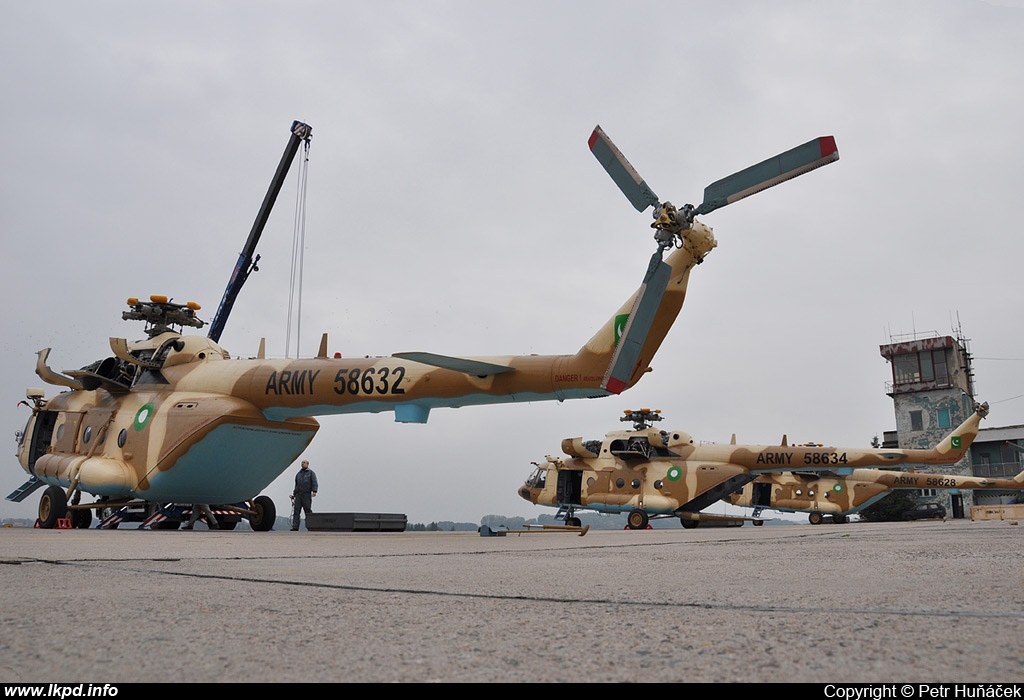 Pakistan Air Force – Mil Mi-17V-5 58632