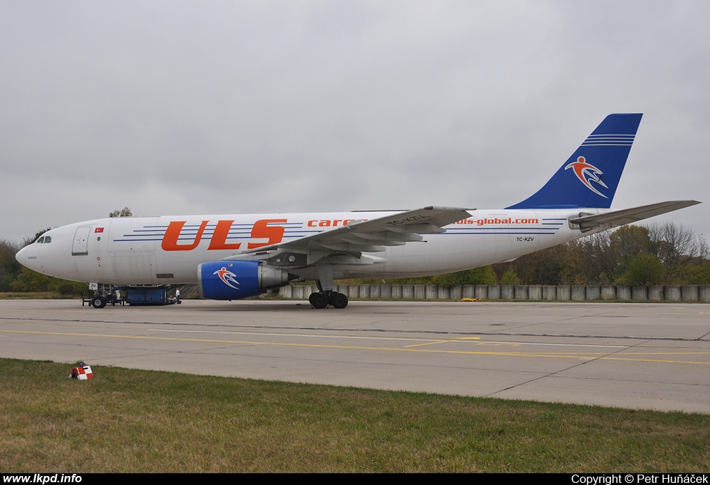 ULS Cargo – Airbus A300B4-103(F) TC-KZV