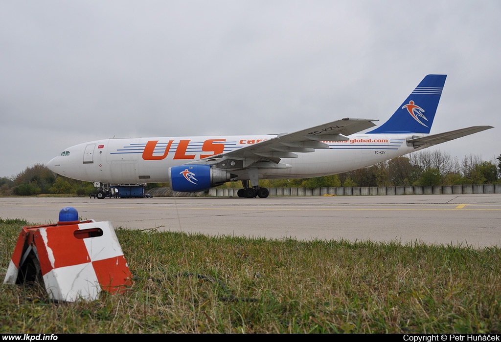 ULS Cargo – Airbus A300B4-103(F) TC-KZV