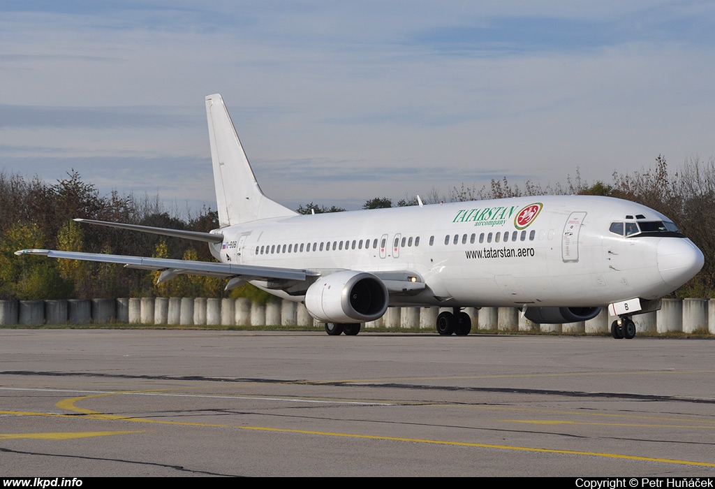 Tatarstan Airlines – Boeing B737-4D7 VQ-BDB