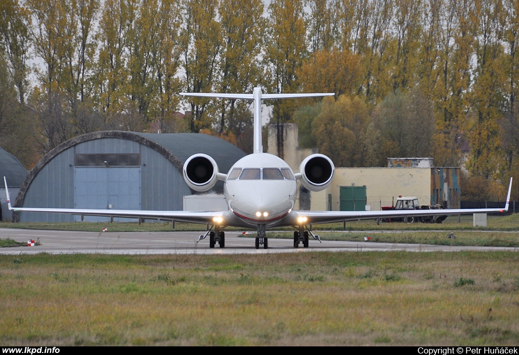 Czech Air Force – Canadair CL-600-2B16 Challenger 601-3A  5105