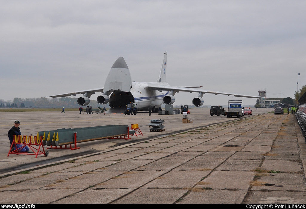 Russia Air Force – Antonov AN-124-100 RA-82028