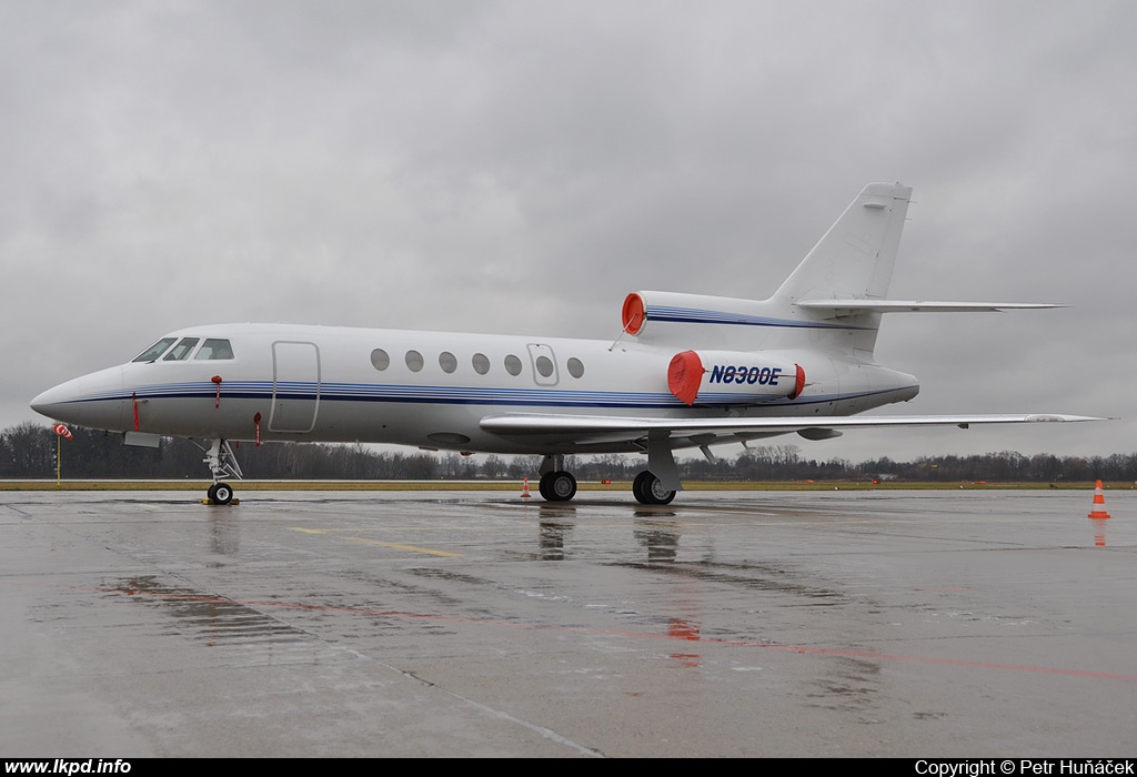 Emerson Flight Operations – Dassault Aviation Falcon 50 N8300E