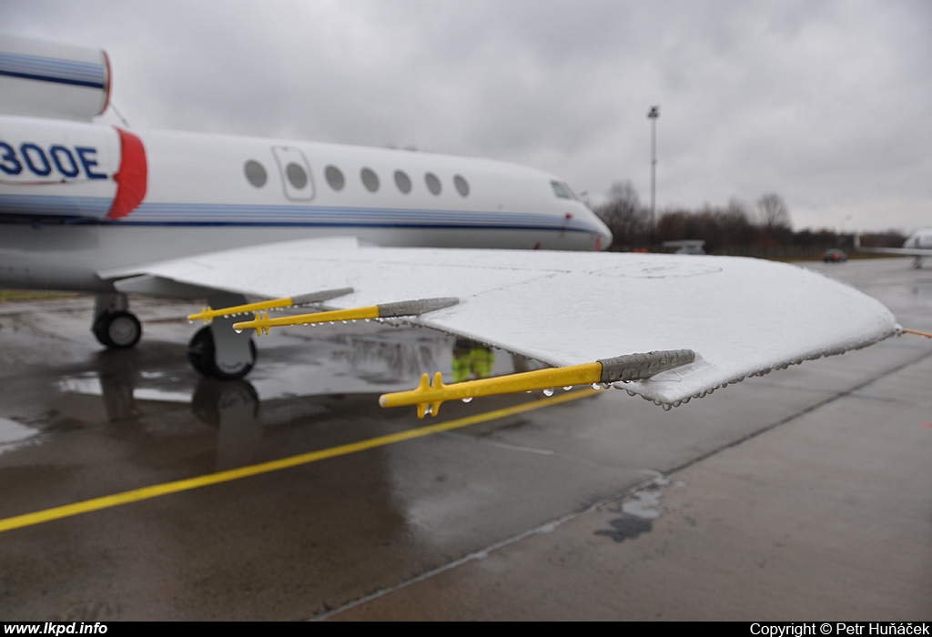 Emerson Flight Operations – Dassault Aviation Falcon 50 N8300E