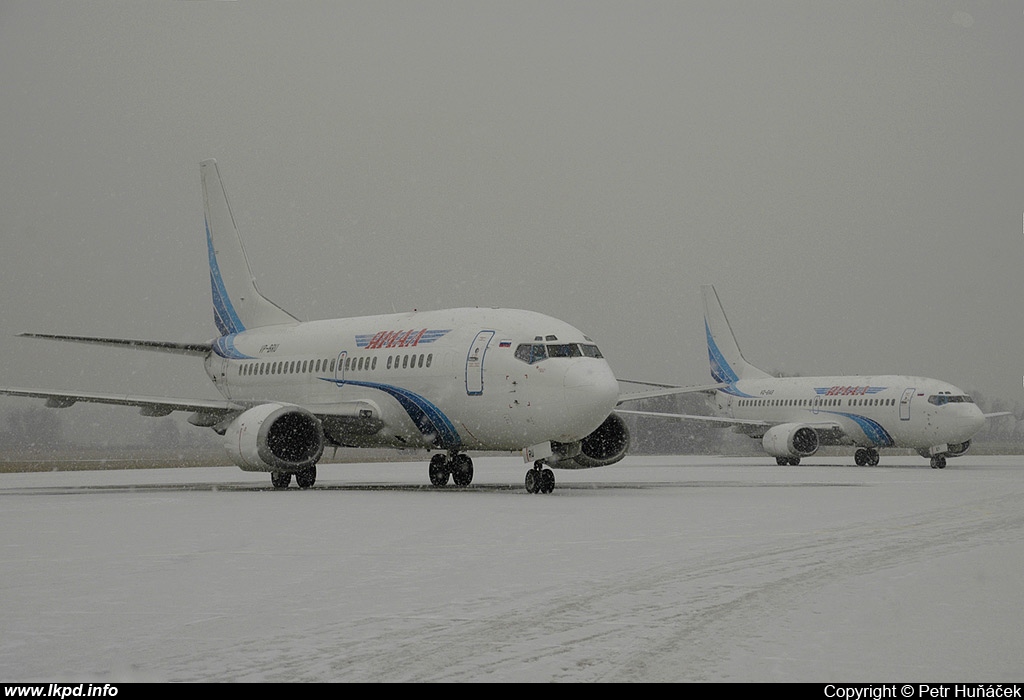 Yamal – Boeing B737-528 VP-BRU