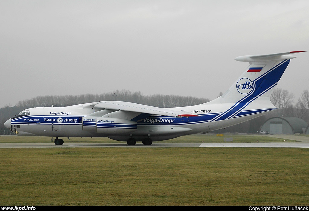 Volga-Dnepr Airlines – Iljuin IL-76TD-90VD  RA-76951