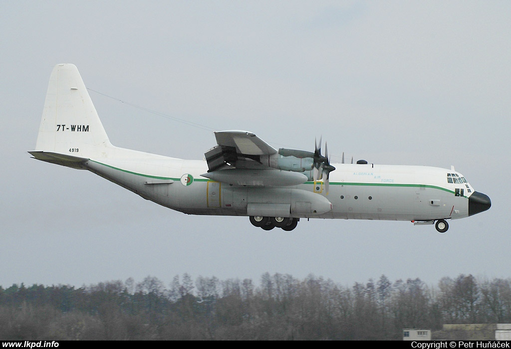 Algeria Air Force – Lockheed C-130H Hercules 7T-WHM