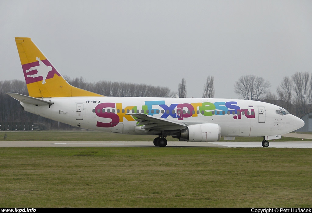 Sky Express – Boeing B737-5L9 VP-BFJ