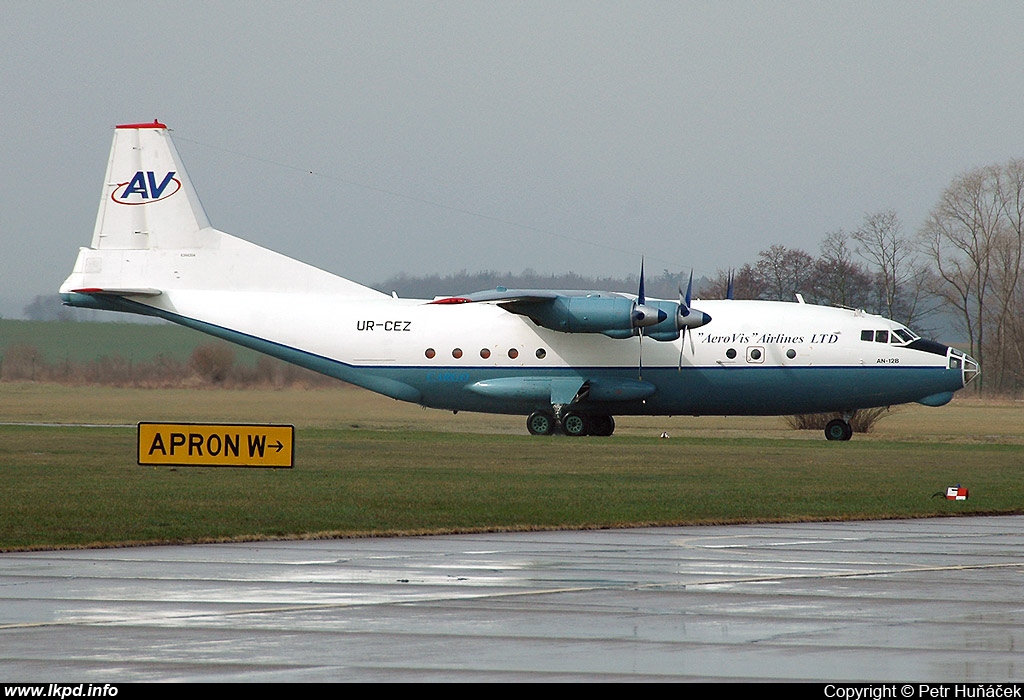 Aerovis Airlines – Antonov AN-12B UR-CEZ