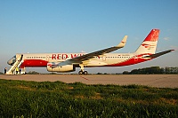 Red Wings – Tupolev TU-204-100V RA-64050