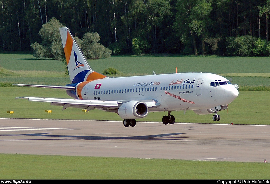 Karthago Airlines – Boeing B737-33A TS-IEE